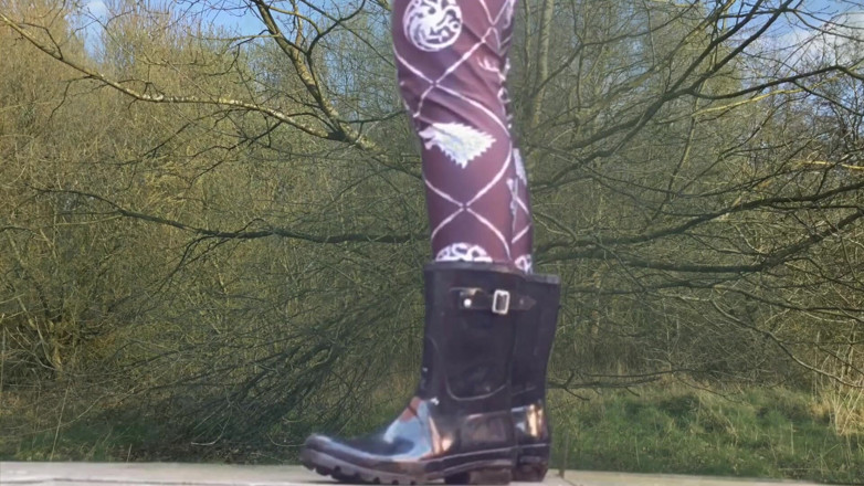 Ari Kajira: Wellies boot foot fetish woods