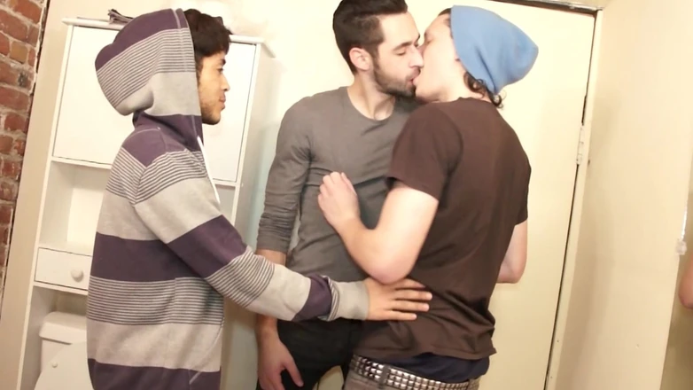 Just x gays: イケメンは激しく叩きつけられた
