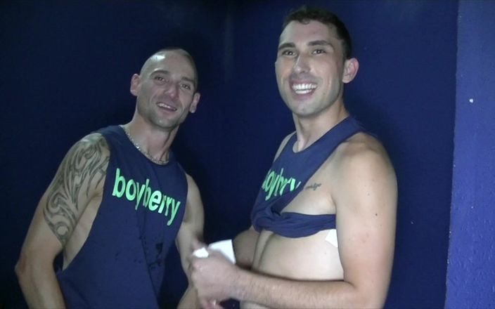 BAREBACK COMMUNITY: 2347 Divertente sew Wiat Hay e dritto nel club di...