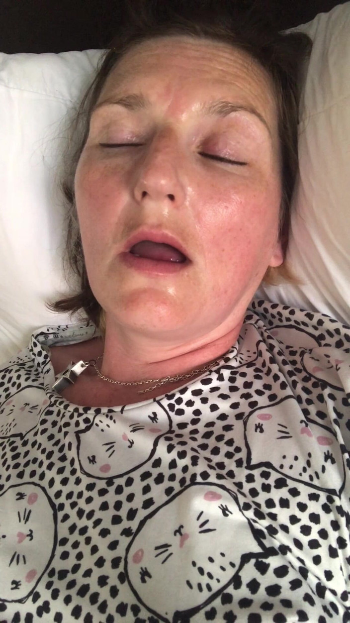 MistressWriggler: Můj Sexy, Zpocený Orgasmus Se Zkříženýma Očima