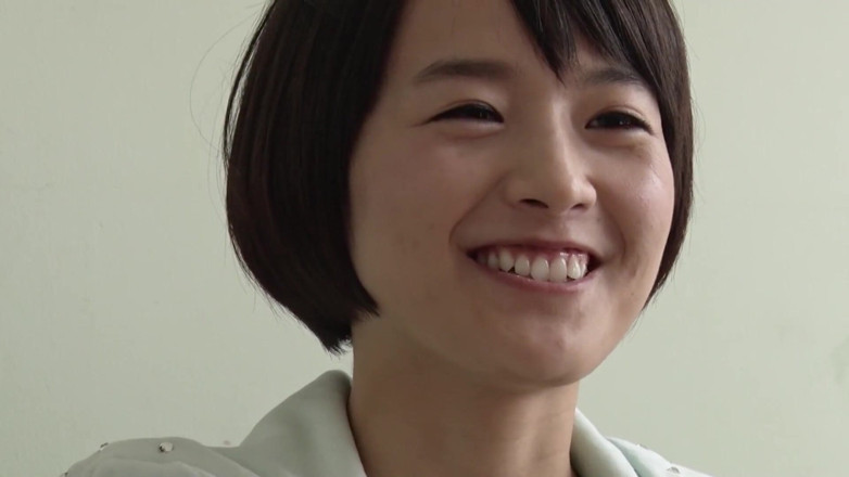 JAPAN IN LOVE: アジアの女王シーン-4_japanese ブルネットの十代は彼女の毛深い猫を犯すのが大好き