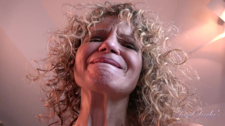 Aunt Judy's: Auntjudys - vaše drobná zralá nevlastní teta Tia vám dá tabuizované...