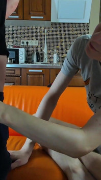 Un amico sarà sempre aiutato un amico con il suo cazzo!!
