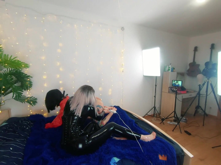 Arya Grander: Backstage of Pretty Lesbian Fetish Girls Doing Sex Video. Positive...