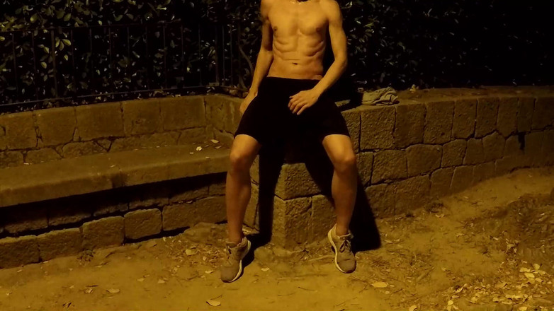 outdoor-fun: Nachts in Einem Öffentlichen Park Crusen - Nackt Sein