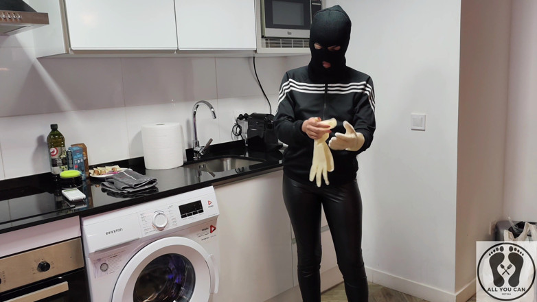 All You Can Fetish: 집에 침입하는 4K 낯선 아나 스피어스