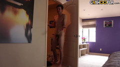 Gay Hoopla: पहली बार देने वाली adrian monroe Caden carli को चोदती है