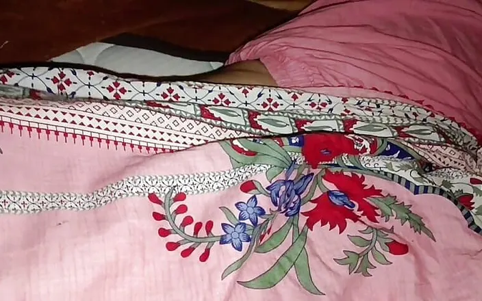 Seek: Pakistani Tight Pussy Girl