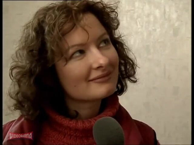 Videorama: Hübsche Lady Mit Wuschelfrisur Hat Spass Am Sex