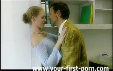 GERMAN PORN CLASSICS: Stație de futut - magazinul de reparații auto turbo-încărcat al videoclipului...