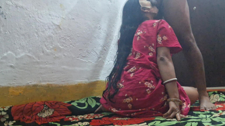 Busty Banuu: Cuplu indian se fute pe la spate