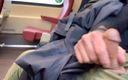 Tjenner: Masturbando no trem e gozando