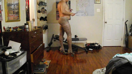 MrLeggs: Leopardí nohy mě přinutí chtít prosit