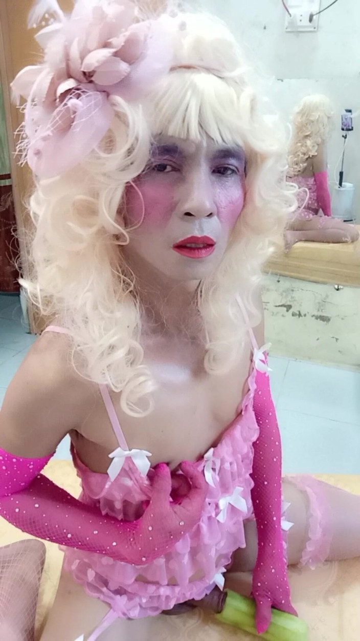 nguyen dang thien tri: Oanh Le Shemale purtând selfie porno sexy