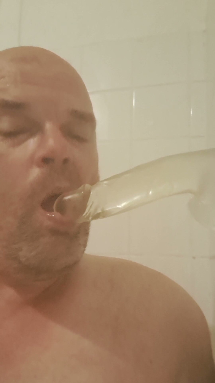 Fickspecht: Lutschrunde Im Badezimmer