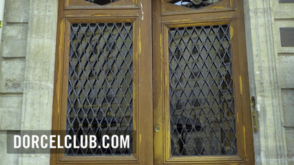 Dorcel Club: Analsex med bystig brunett Anna Polina
