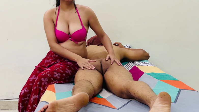 Hornycouple149: Sasur ji ne bahu ko tel maalish ke bahane mein...