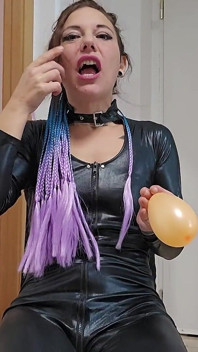 Balónky nafouknuté a praskající