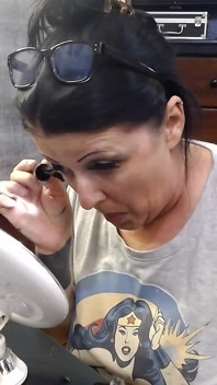 Maquillage des lèvres aux cils