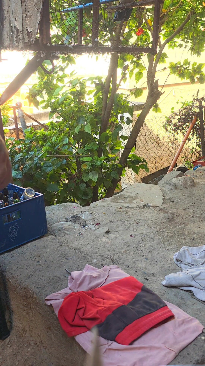 Brunnete Sofi: Que Culo Tan Grande Y Delicioso, No Puedo Dejar De...