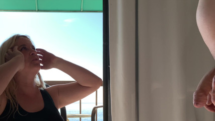 Erin Electra: 배다른 아들과 섹스하는 새엄마