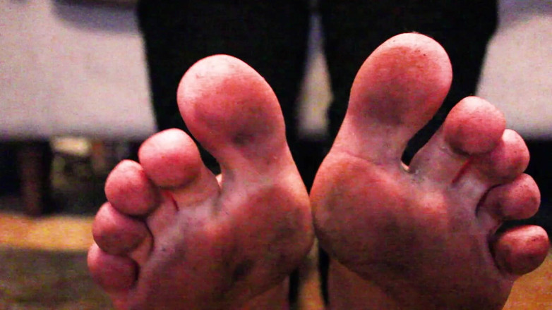 Campsissyboi: Lick My Dirty Feet