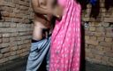 Hot Sex Bhabi: Meia-irmã e meia-irmã fodem