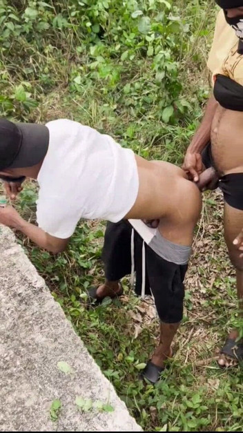 Chief_daddyy: Een stiefbroer van de koning van Gomorra.