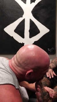 Foot Worship with Kilian Knox