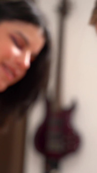 Ho ingannato mio marito per fargli condividere il suo cazzo con la mia migliore amica Naty Del montata