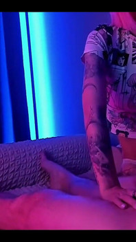 Rewerse Footjob dengan Menunggang Cowgirl dan Handjob Gila