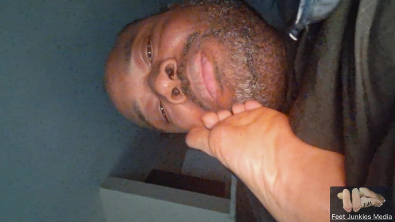 Foot Patrol: Antonique tamanho 11 pés nu dedos do pé dela 1º pé