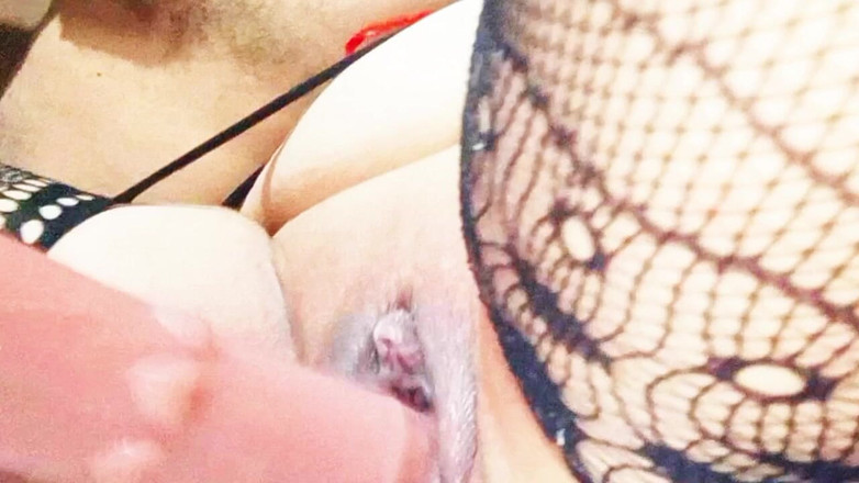 Milfta boohot: 처음으로 나는 그녀에게 그녀의 보지를 자위하고 나는 그녀를 따먹어