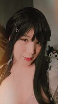 Mi Black Haired Cosplayer Girlfriend Sends Me a Hot Video Caressing Her Soft Breasts