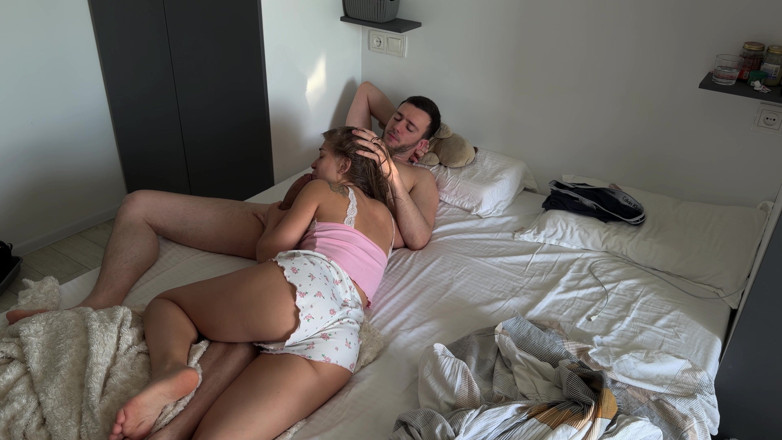 HomeVideoLive: cu ejacularea pieptului