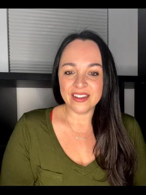 Amanda Thickk: Sexig brunett