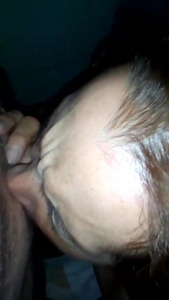 Marian sofar: Marianahothot gerçek bir itaatkar gibi yarak emiyor