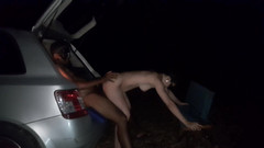 CasalprazeresRJ: Sexy holka zastavila auto v lese a pohltila ptáka svého...