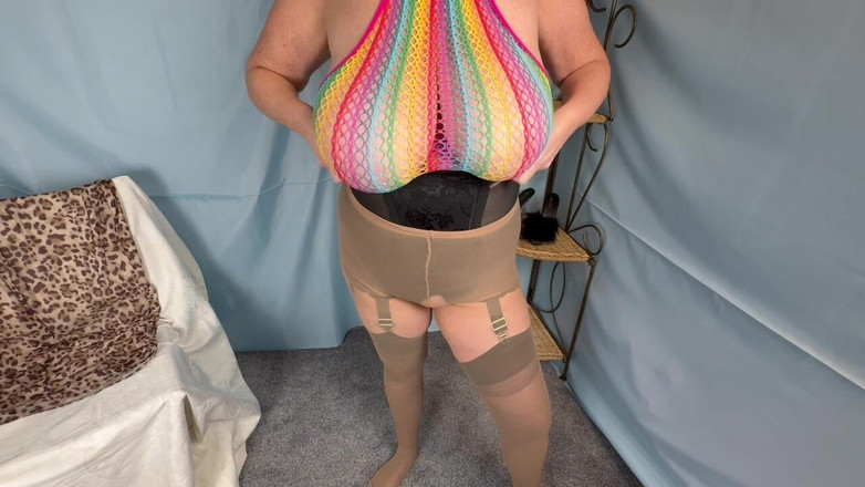 Aunty Sandra vintage girdle queen: Vgq14 Ciocia Sandra Znów Się Ułożyła