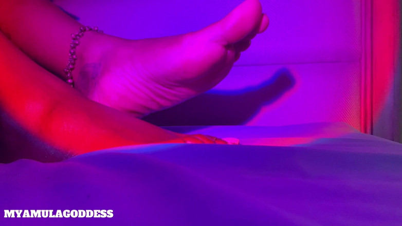 Mya Mula Goddess: Fix con una malata da sola