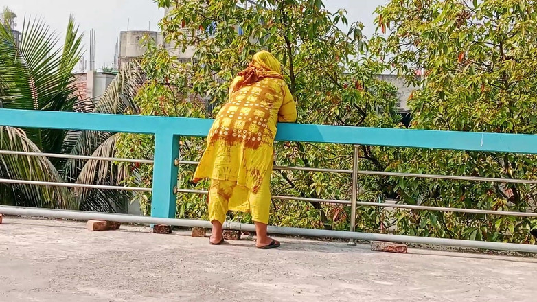 Morjenabb: Vesnická dívka poprvé XXX video, bangla vesnická dívka první sex...