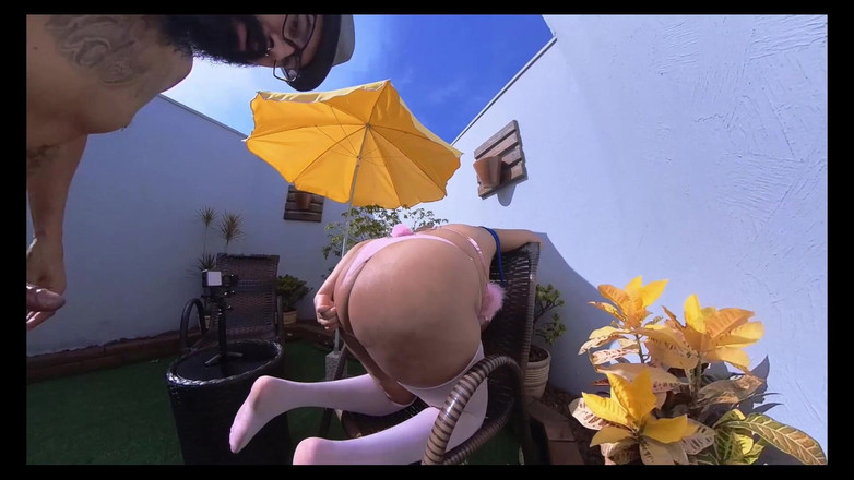 Chubbybigbusty: Зайчик в течке не хочет перестать давать ее киску