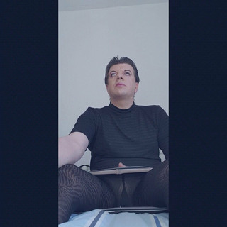 PetraNylon: Nezapomněl jsem na tebe... Tady jsem znovu..