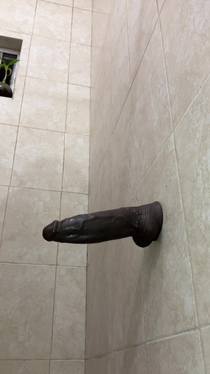 joanraay: Dildo Baru Saya Terasa Begitu Sebenar