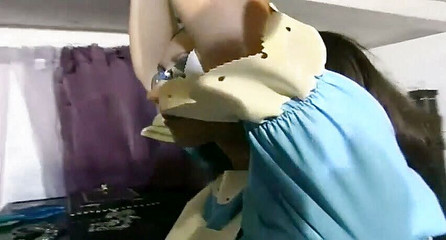 Fetish Desire: ブルネットメイドが縛られる