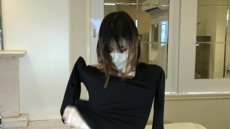 tomometal65: Приходить дуже гарна красуня