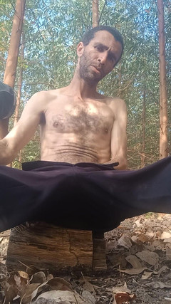 osmar1221: Je me déshabille et je montre tout