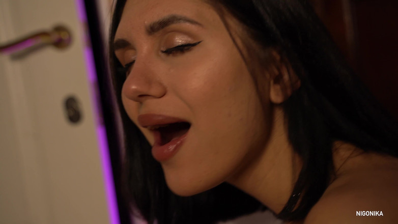 NIGONIKA: Jeptiška Hot Video - Sledujte plnou verzi Nigonika