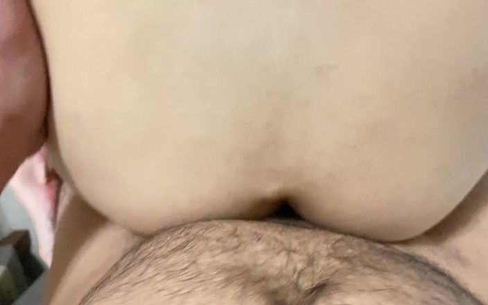 Jollyfuckingoldman: Styvsyster som har anal orgasm