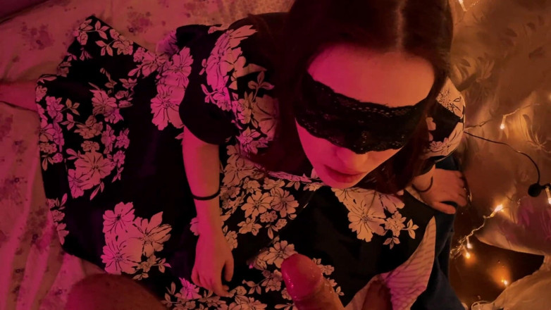 Vaisiti7: Holiday New Year blowjob from a beautiful woman in a...